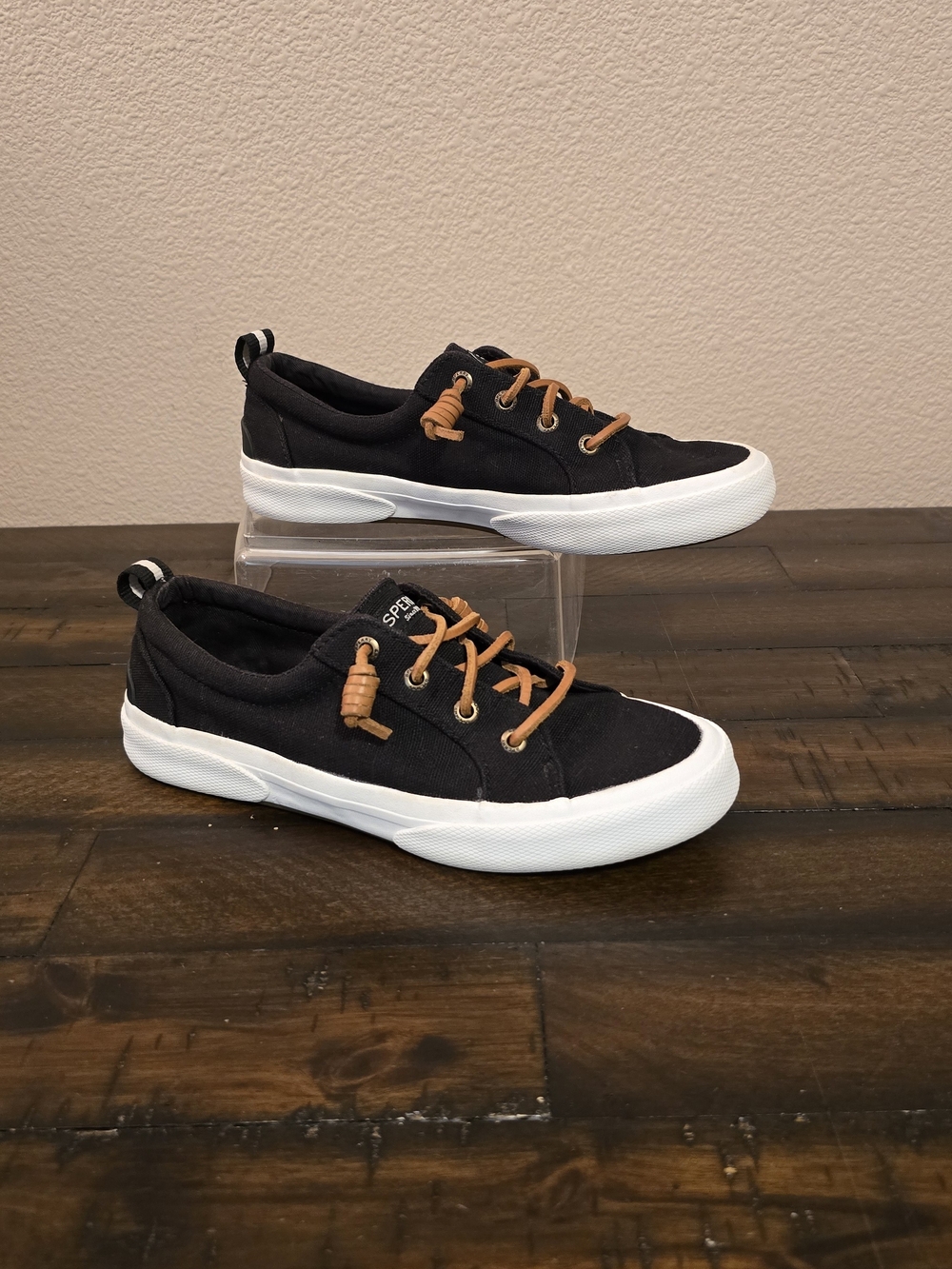 Sperry Black Canvas Sneakers with Brown Laces 5.5 EUC